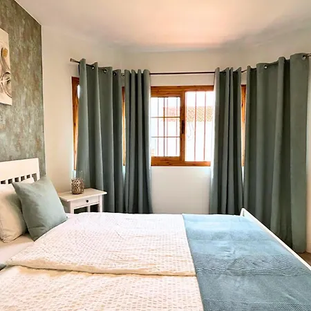 Markethome Bouganvillas 2 * Адехе