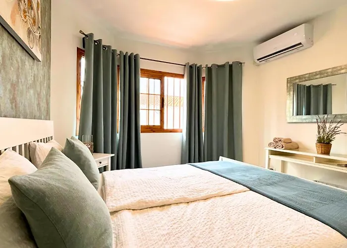 Апартаменты Markethome Bouganvillas 2 *