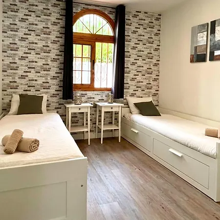 Markethome Bouganvillas 2 *