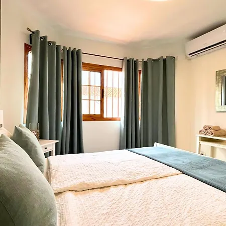 Apartment Markethome Bouganvillas 2 *
