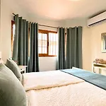 Apartmán Markethome Bouganvillas 2 *